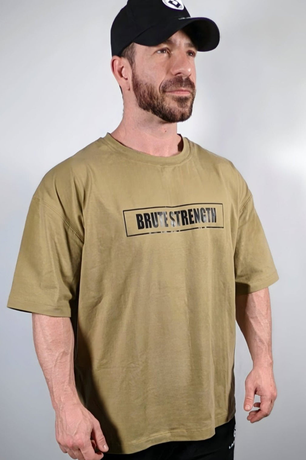 premiumwear,activewear,gymwear,apparel,athletic,bodybuilding,fitness,sport,gym,Labrute,men,man,homme,Canada,Québec,clothing,tshirt, oversize,khaki,kaki,labrutenation,brute,labrutestrength,brutestrength,manchecourte,coton,cotton,organique,organic,eco,bio,vetement