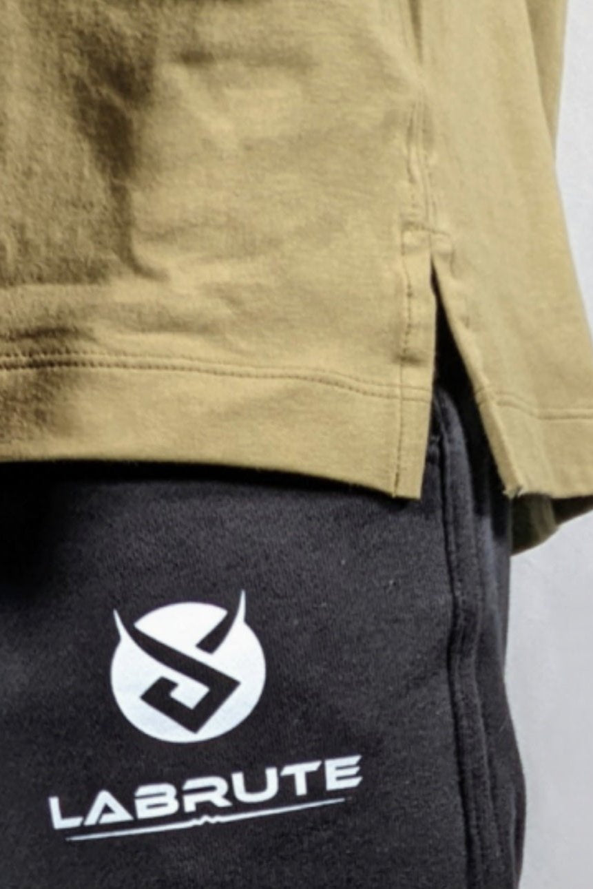 premiumwear,activewear,gymwear,apparel,athletic,bodybuilding,fitness,sport,gym,Labrute,men,man,homme,Canada,Québec,clothing,tshirt, oversize,khaki,kaki,labrutenation,brute,labrutestrength,brutestrength,manchecourte,coton,cotton,organique,organic,eco,bio,vetement