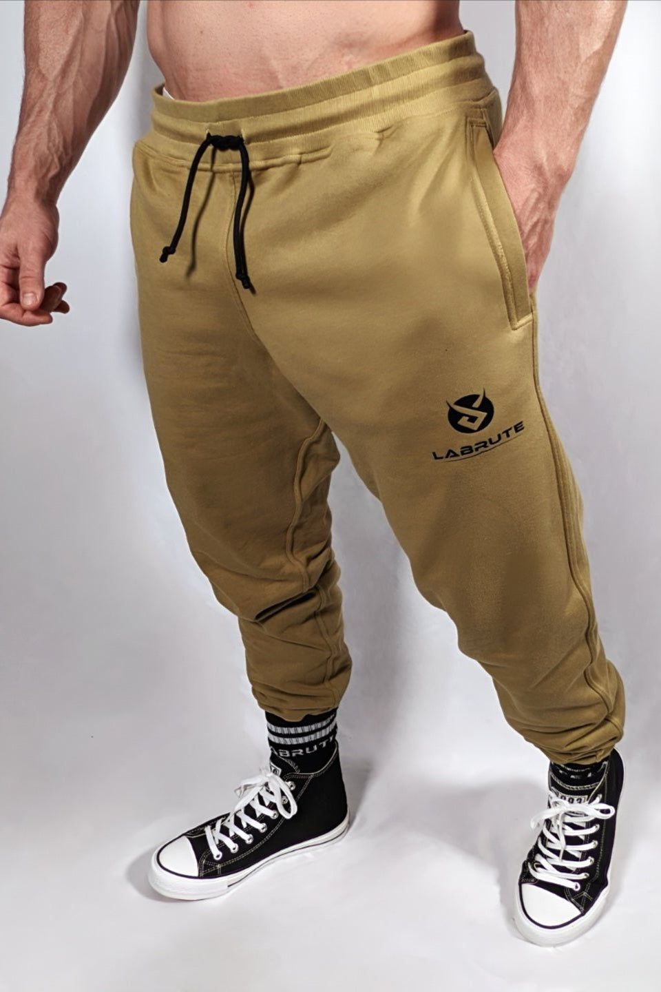 premiumwear,activewear,gymwear,apparel,athletic,bodybuilding,fitness,sport,gym,Labrute,men,man,homme,Canada,Québec,clothing,vetement,pants,pant,pantalon,jogging,jogger,joggers,brute,labrutenation,labrutestrength,coton,cotton,frenchterry,organic,organique,eco,bio,ethique,kaki,khaki