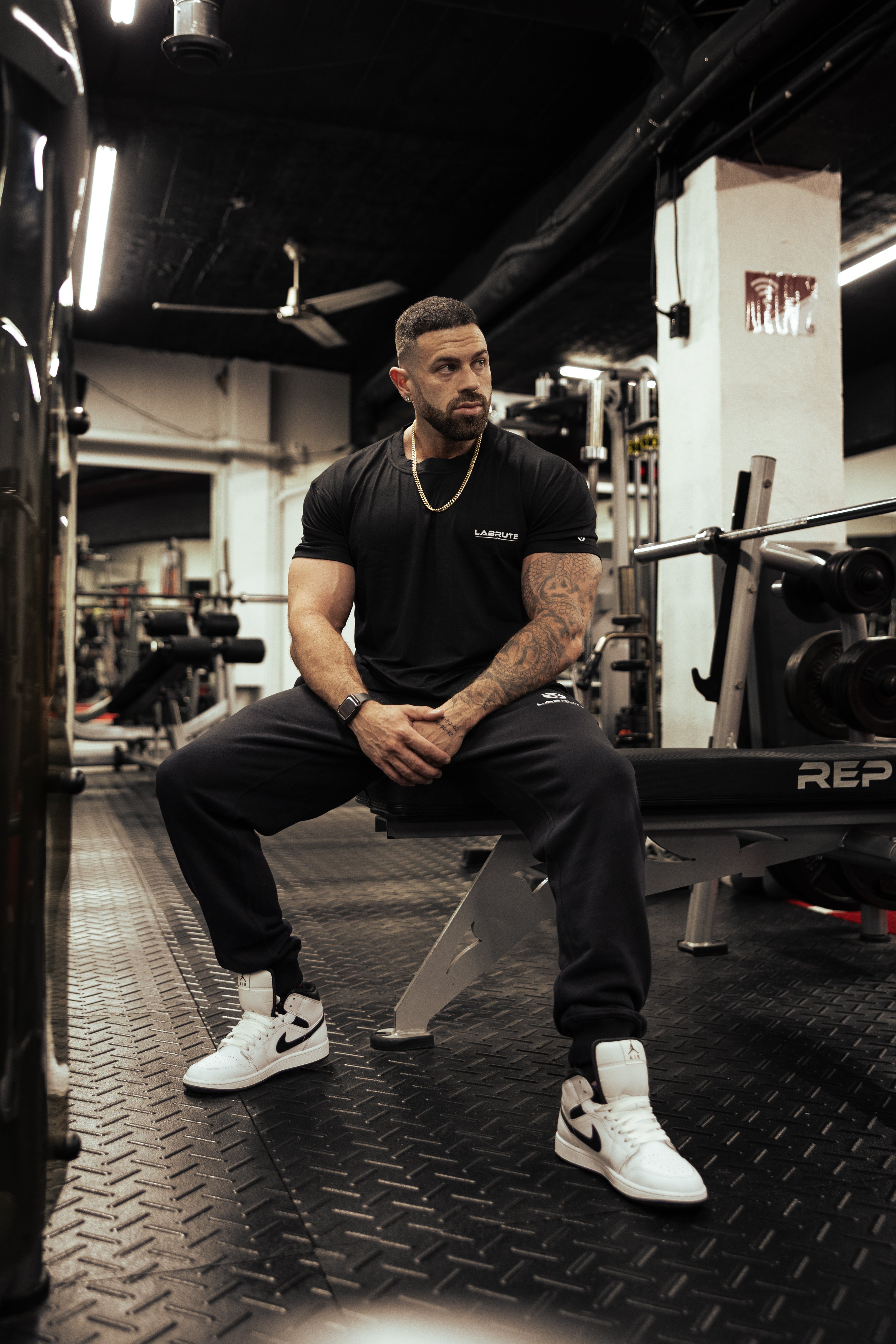 VÊTEMENTS DE SPORT HOMME PREMIUM - T-SHIRT LABRUTE ESSENTIEL POUR LA ...