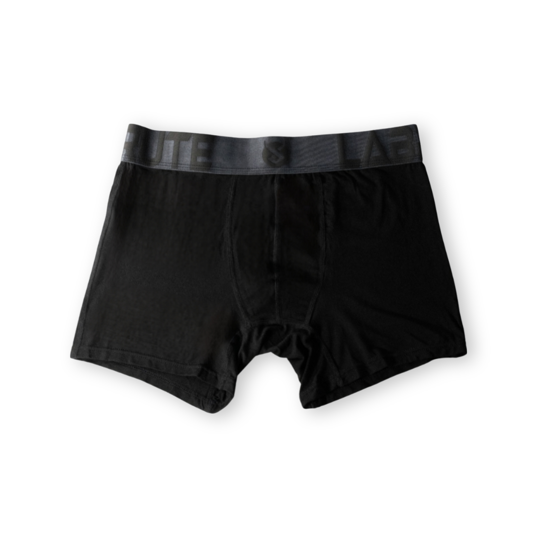 Labrute,brutestrength,premiumwear,activewear,gymwear,apparel,Canada,Québec,casual,clothing,underwear,sous-vêtements,caleçon,men,boxer,bamboo,bambou,black,gray,red,noir4